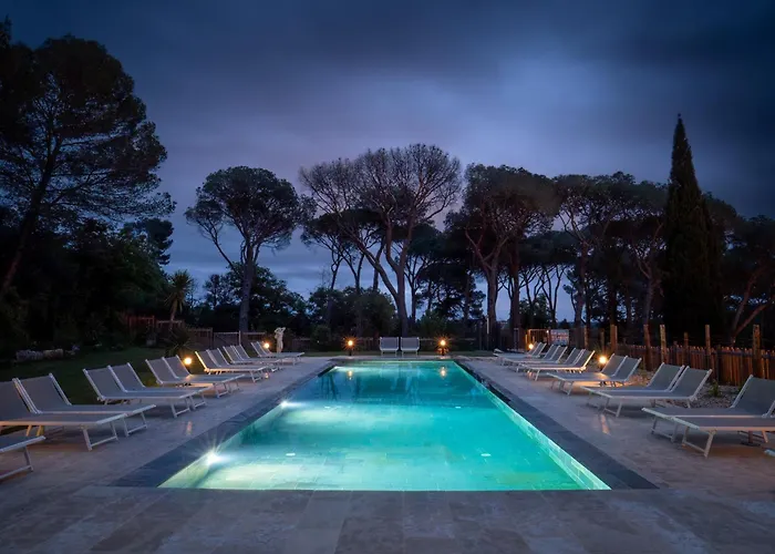 Chateau Du Parc - Gites & Spas A Pezenas